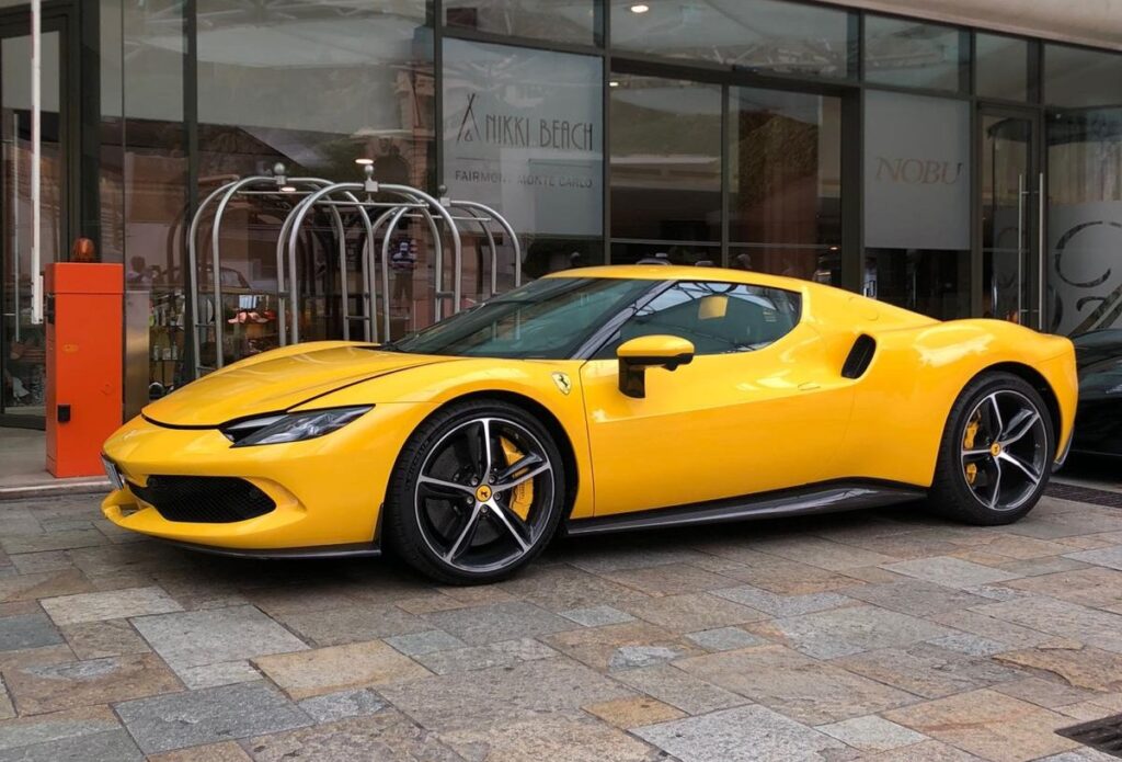 Ferrari 296 GTB Yellow 32