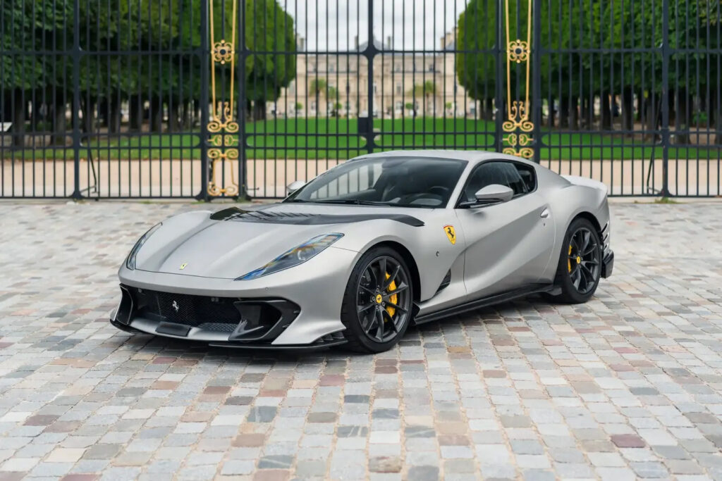 Ferrari 812 Competizione