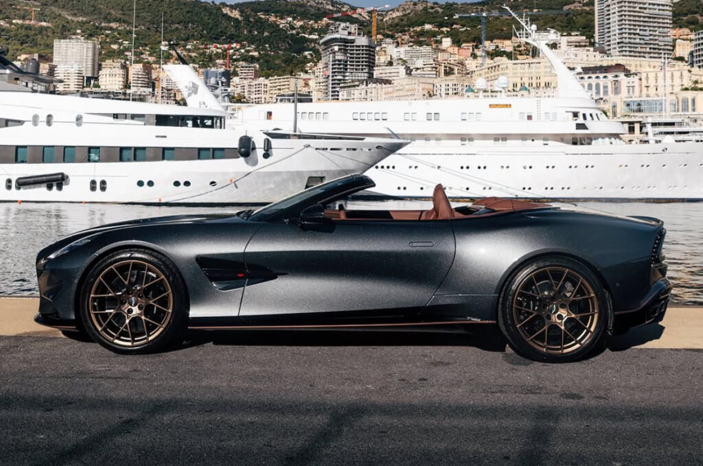 Aston Martin Vanquish Volante Side