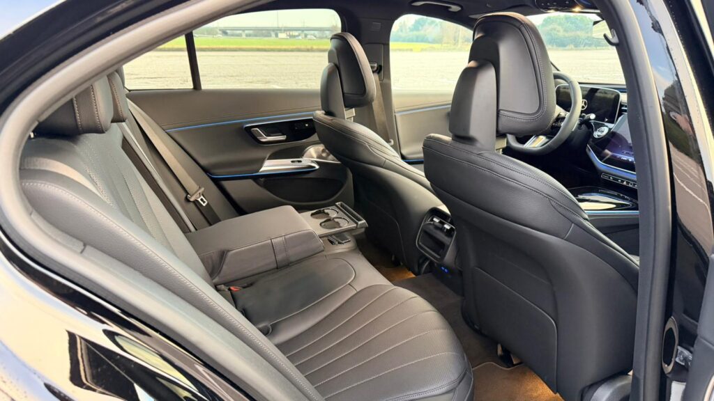 Mercedes-Benz E-Class Interior 3